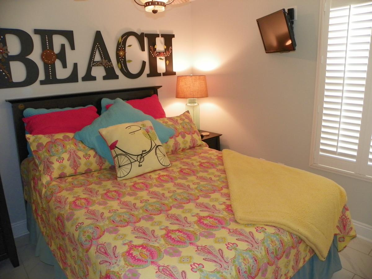 Pelican Beach Resort - Destin Condo Getaways By Cls Room photo